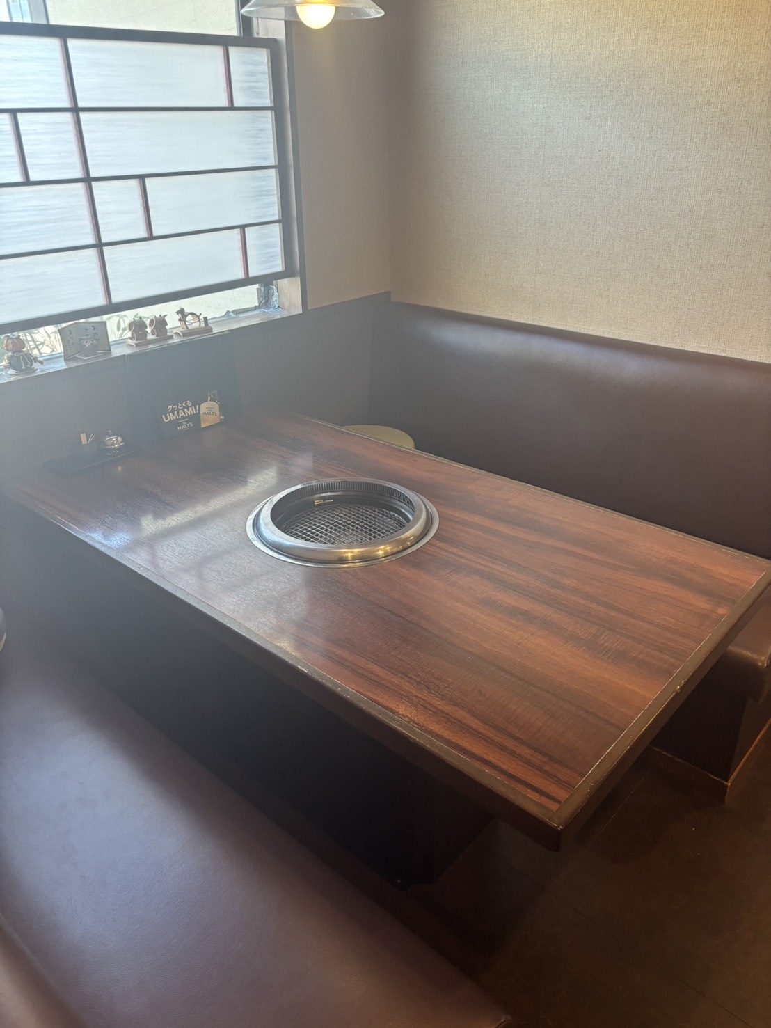 焼肉野路 店内の雰囲気